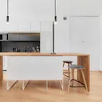 Two Level Apartment 2Waters By Renters