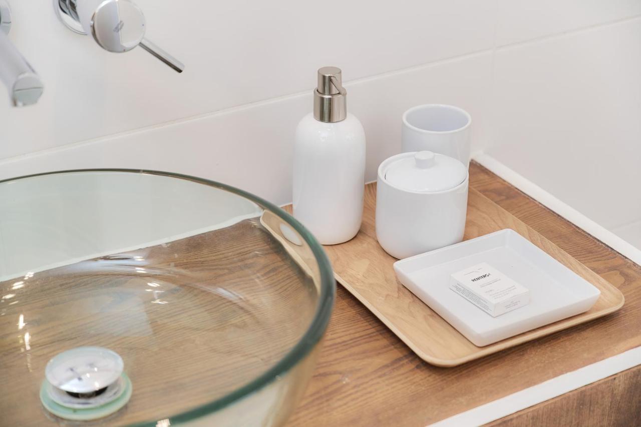 Two Level 2waters By Renters Apartament